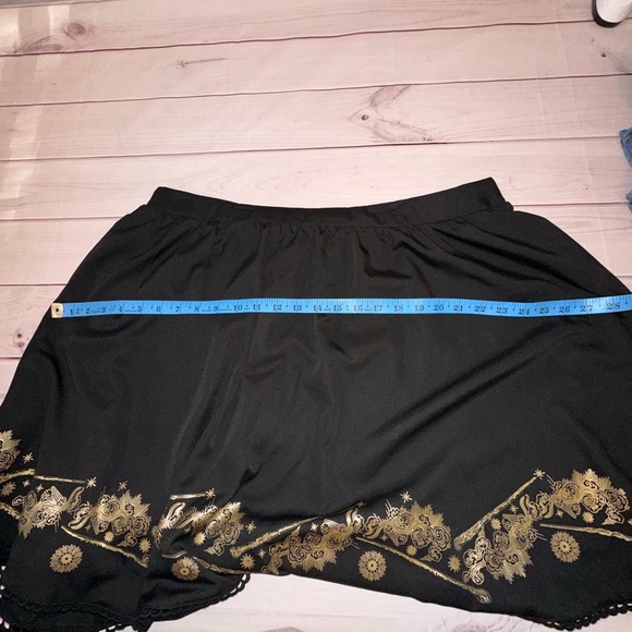 Harry Potter Black & Gold Wand Print Skirt | Women’s Size 2 ✨ - Picture 7 of 9